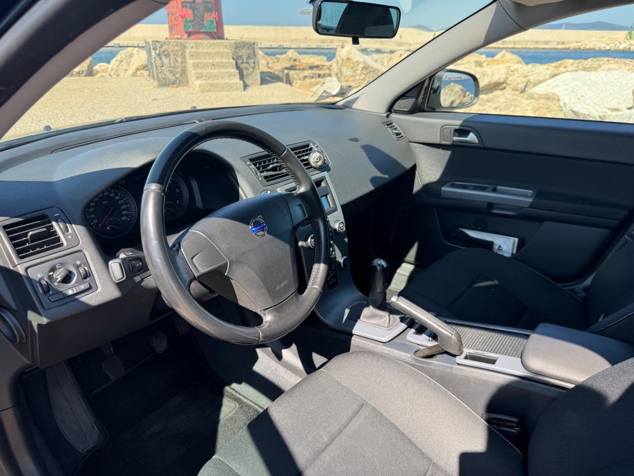 Volvo V50 D2 R-design