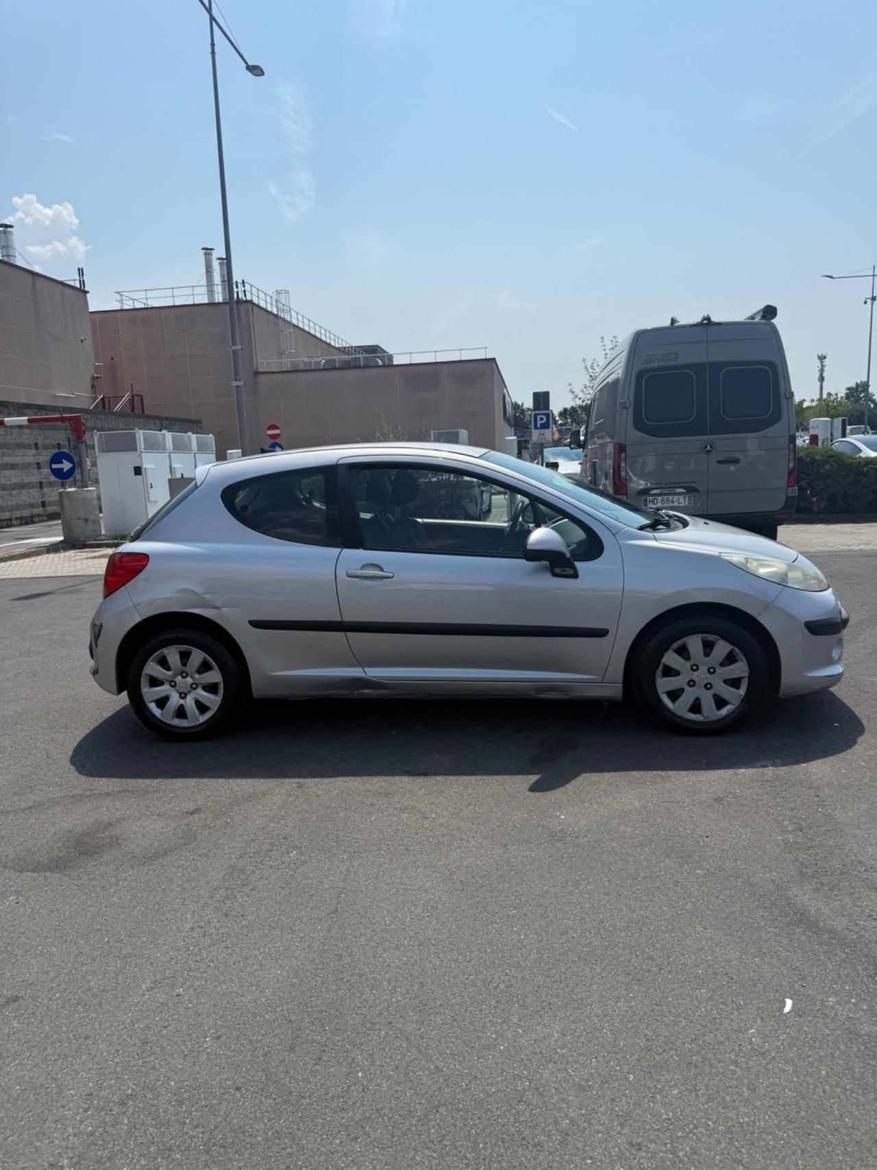 Peugeot 207 1.4 HDi 70CV 3p. XS