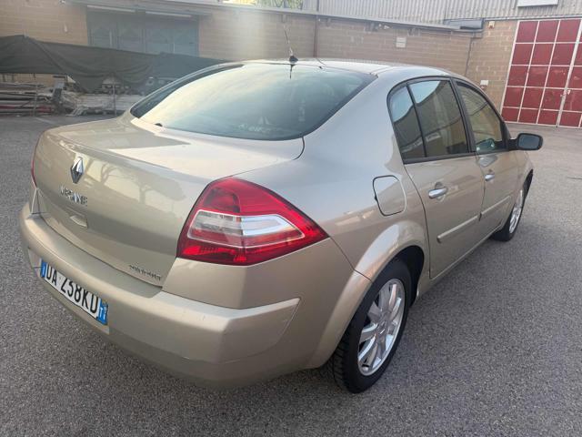 RENAULT Megane Mégane 1.6 16V 4p. Luxe BENZINA/GPL perfetta