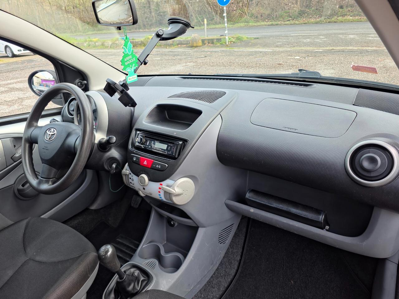 Toyota Aygo 1.0 12V VVT-i 5 porte Now Connect 2010-E5 Manuale NEO