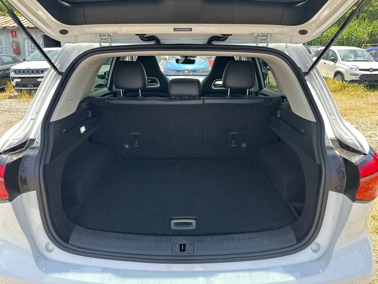 MG HS I - HS 1.5 t Luxury auto