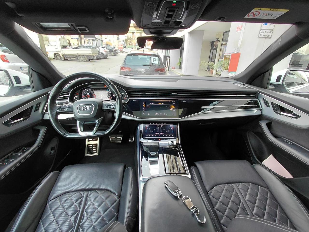 Audi Q8 Sport 3.0 50 TDI MHEV #8399