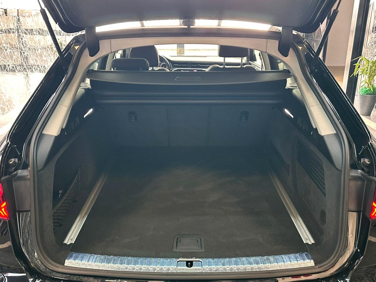 Audi A6 Avant 40 2.0 TDI S tronic Business Design