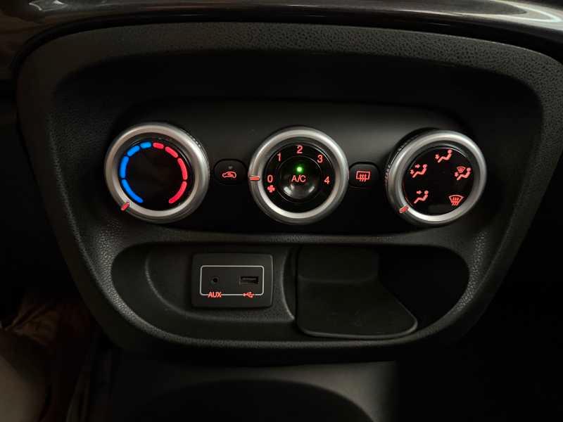 FIAT 500L - 500L living 1.6 mjt Lounge 120cv E6