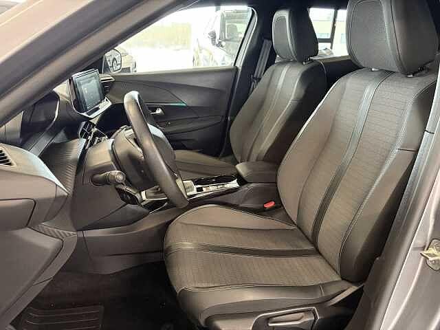 Peugeot 2008 1.2 PureTech 100 CV Allure