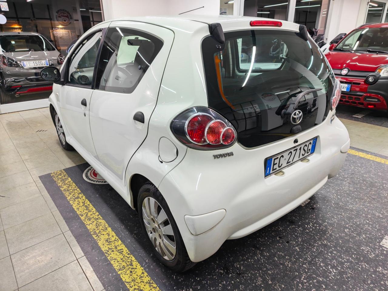 Toyota Aygo 1.0 12V VVT-i 5 porte Sol Connect