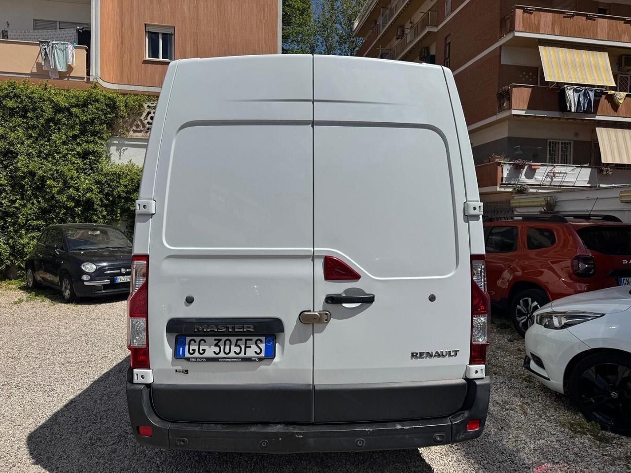 RENAULT Master T35 2.3 dCi 135CV L3H2