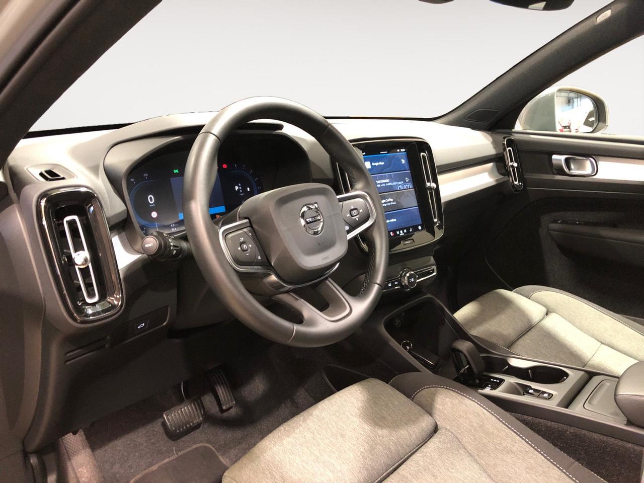 VOLVO XC40 2.0 b3 Core auto