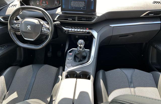 PEUGEOT 3008 BlueHDi 130 S&S Allure