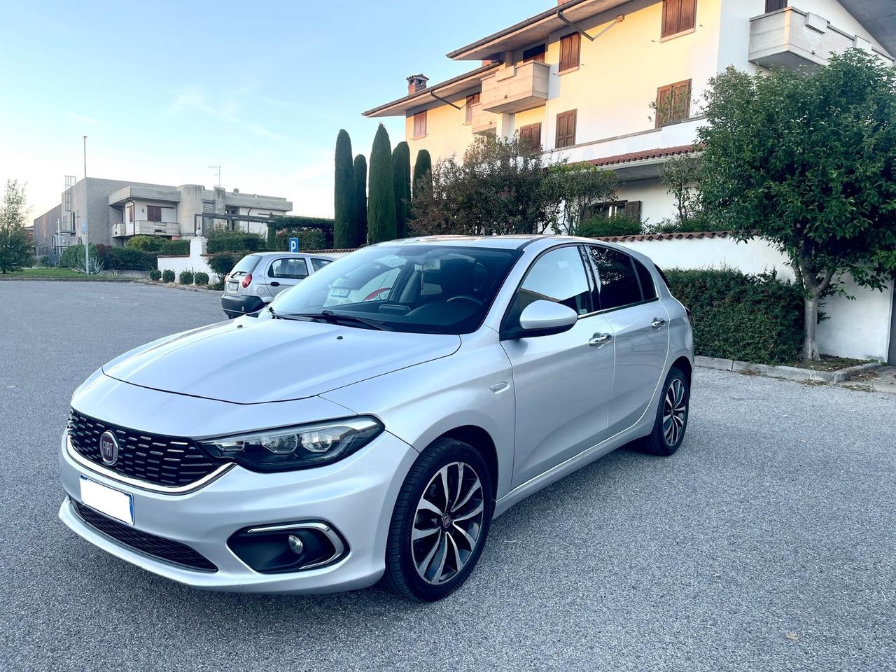 Fiat Tipo 1.6 Mjt S&S DCT 5 porte Lounge 2017