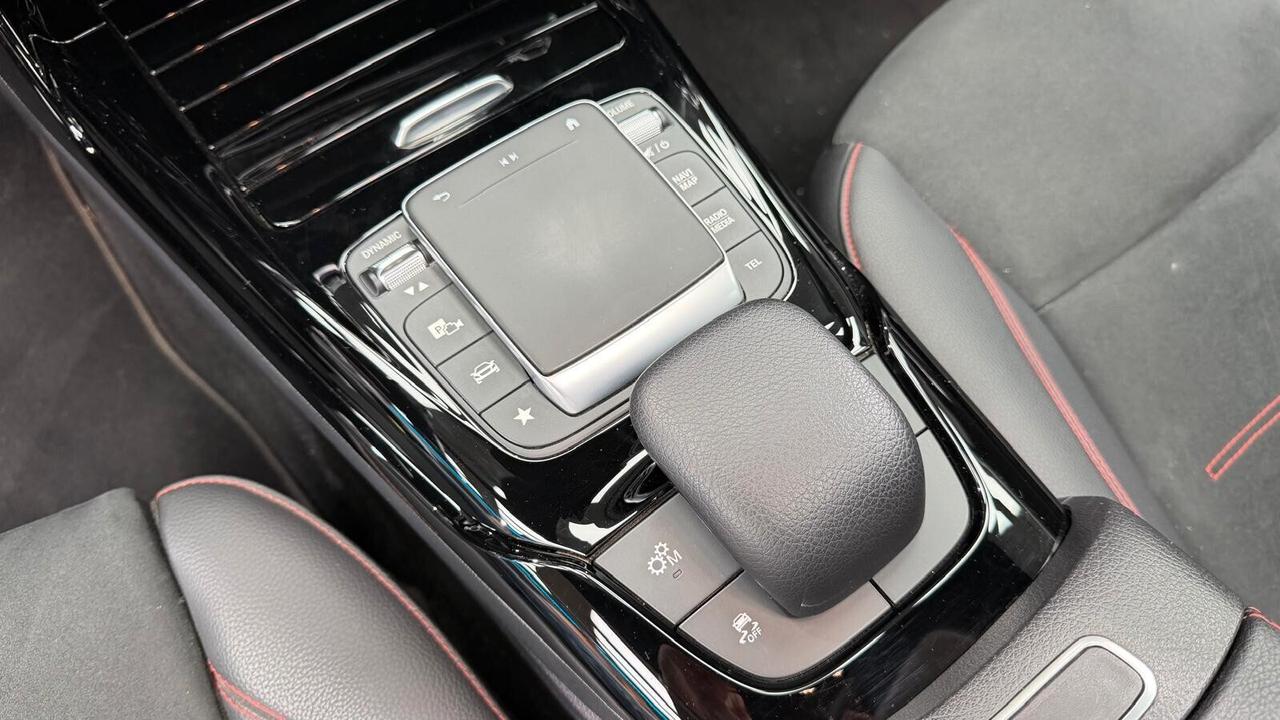 Mercedes-benz A 35 AMG 4MATIC (614)
