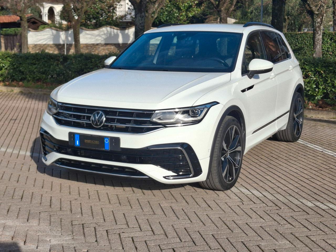 Volkswagen Tiguan 2.0 TDI 150 CV DSG R-Line -unico proprietario