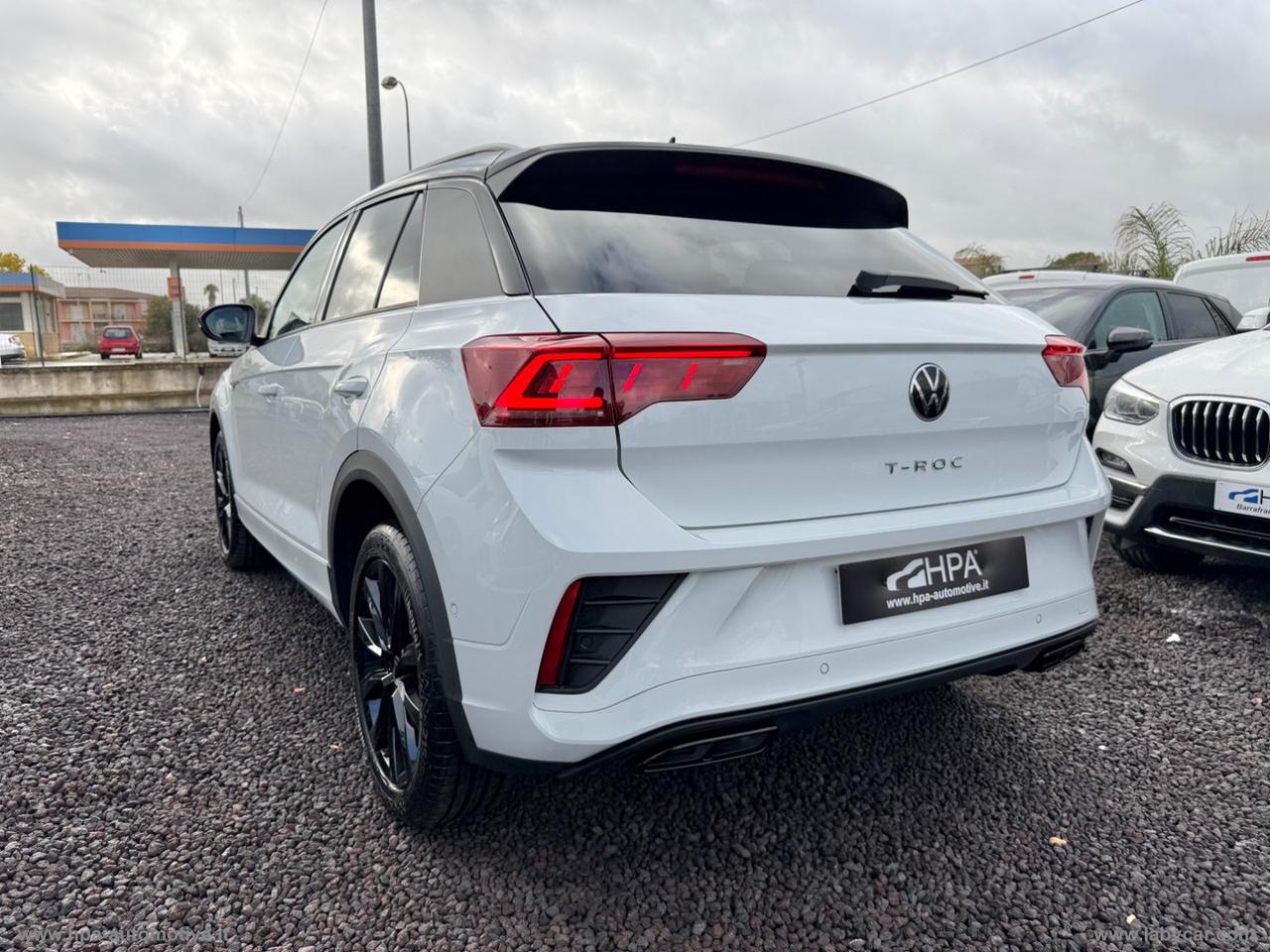 VOLKSWAGEN T-Roc 2.0TDI R-LINE NAVI LED PELLE MATRIX