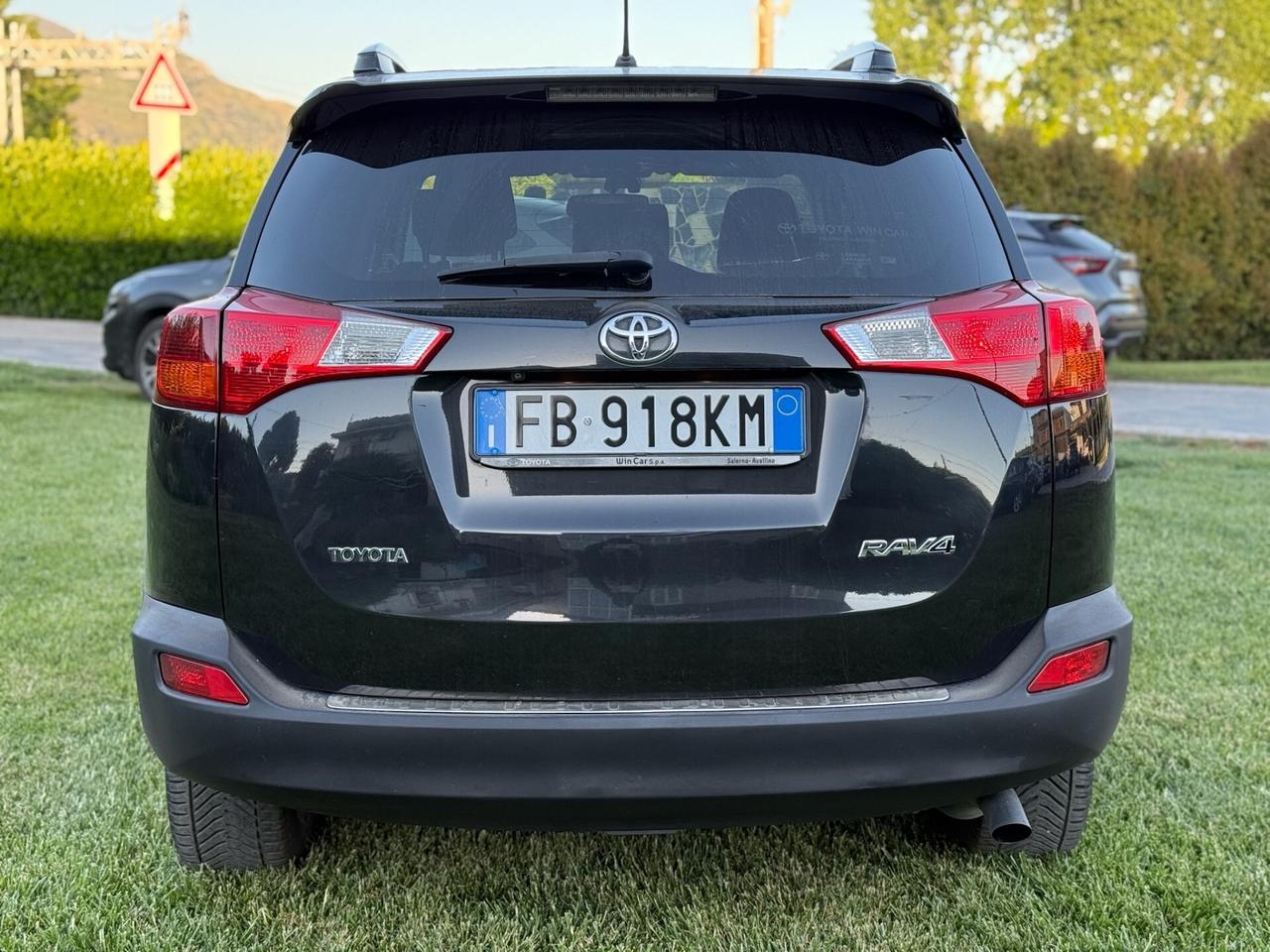 TOYOTA RAV4 2015 2.0 124cv D-4D 2WD Style