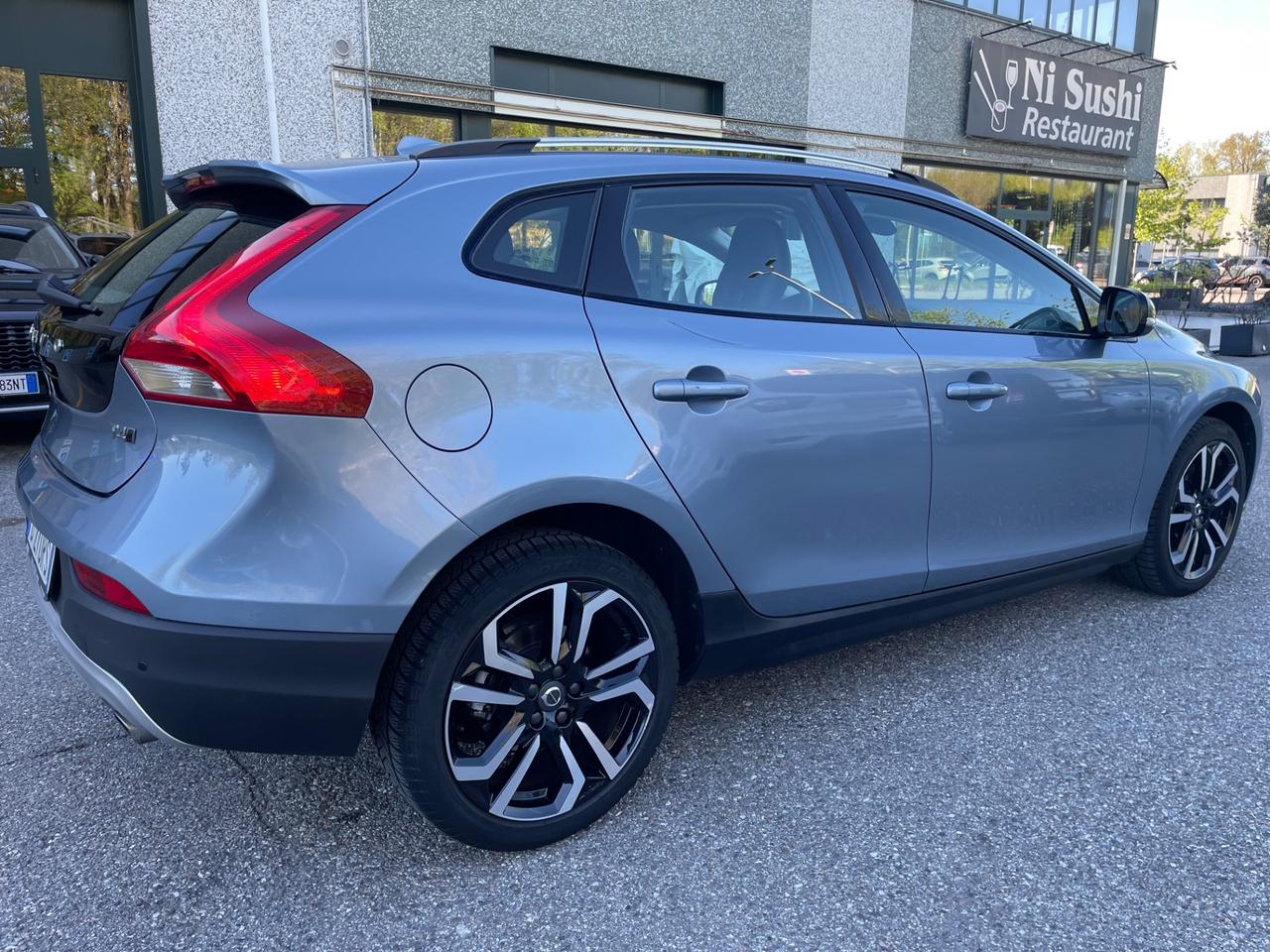 Volvo V40 Cross Country V40 Cross Country*4x4*Automatik*Solo 48000km*