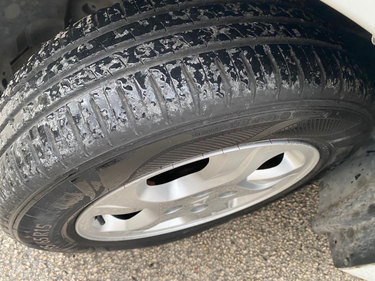 Dacia Sandero 1.2 75CV anno 2015