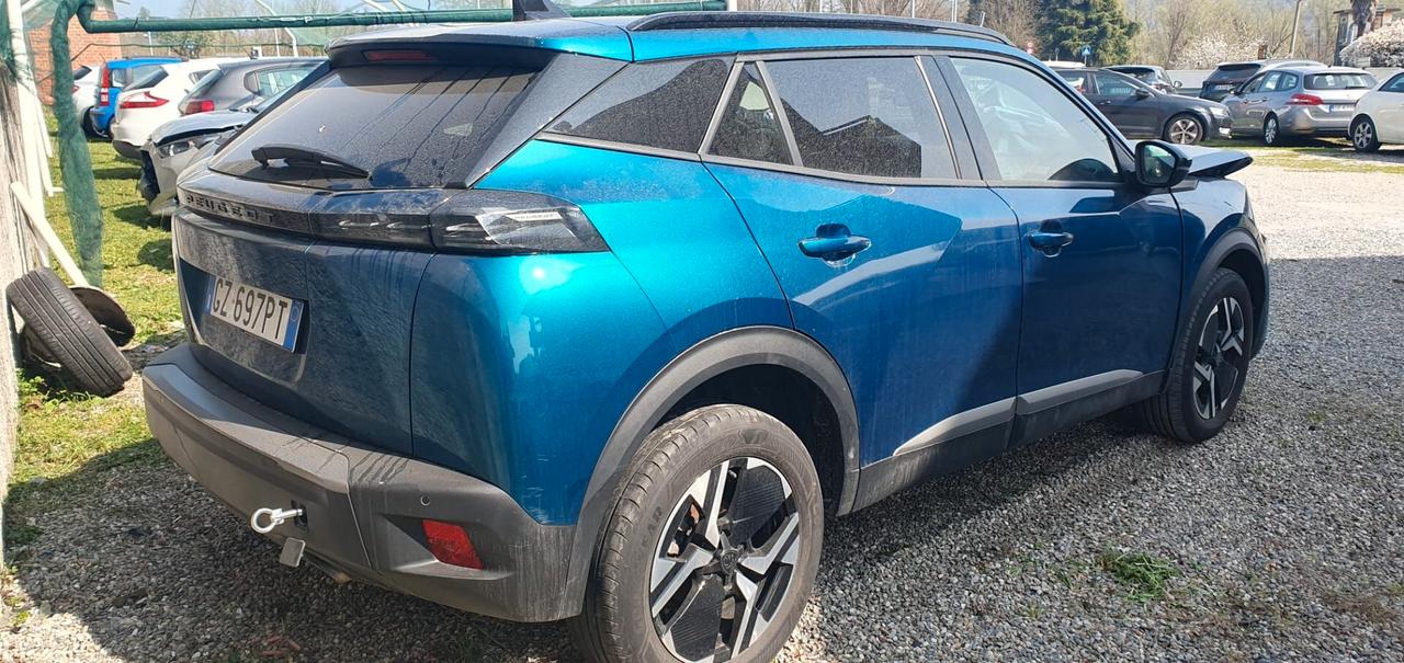 Peugeot 2008 Hybrid 145 e-DCS6 Style sinistrata