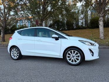 Ford Fiesta 1.0 Ecoboost 100 CV 5 porte Vignale