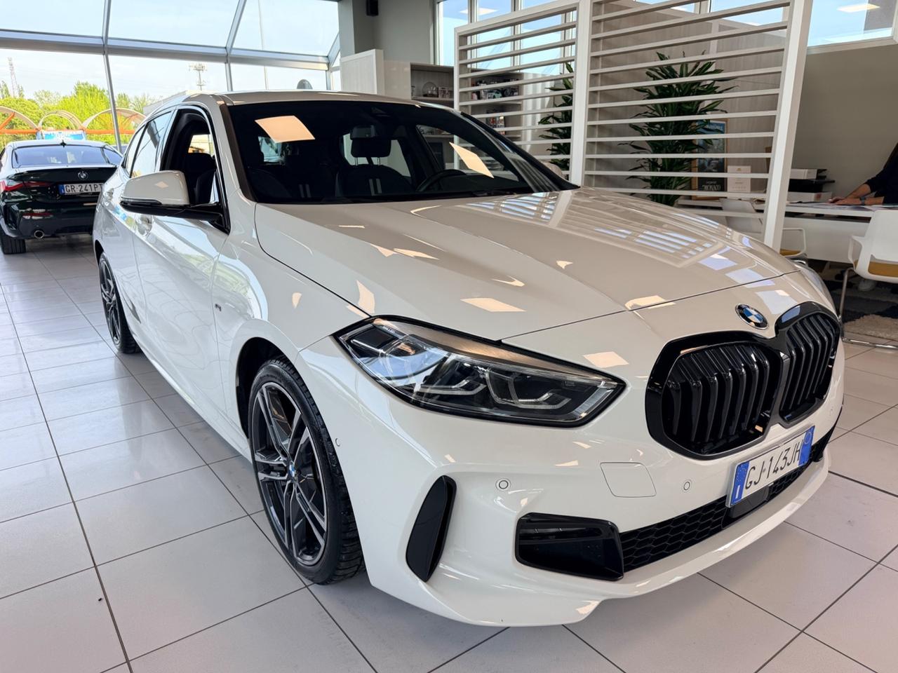 Bmw 118d 5p. Msport auto