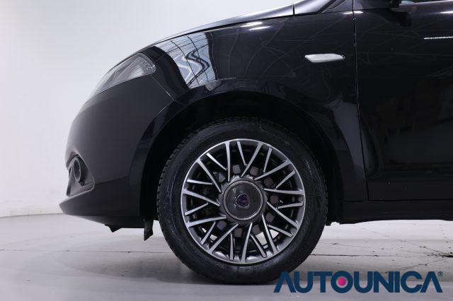 LANCIA Ypsilon 1.0 FIREFLY 5 PORTE S&S HYBRID GOLD FARI LED
