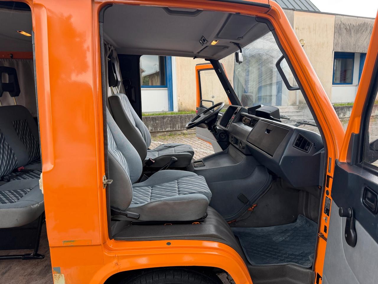 Mercedes MB 100D 2.4d 5Posti Storica