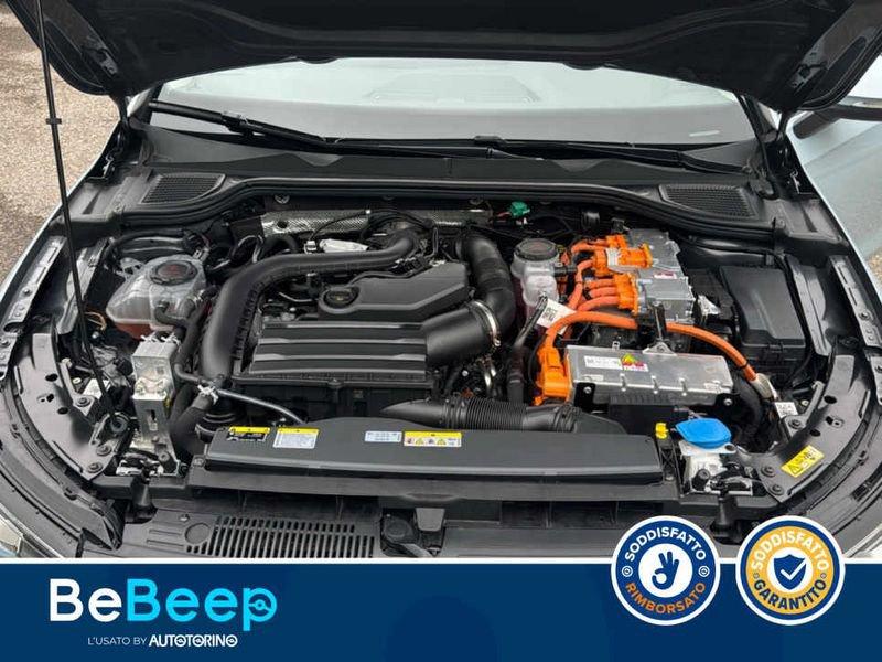 Volkswagen Golf 1.5 TSI EHYBRID STYLE 204CV DSG