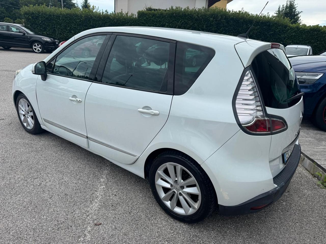 Renault Scenic Scénic XMod 1.5 dCi 110CV EDC Bose