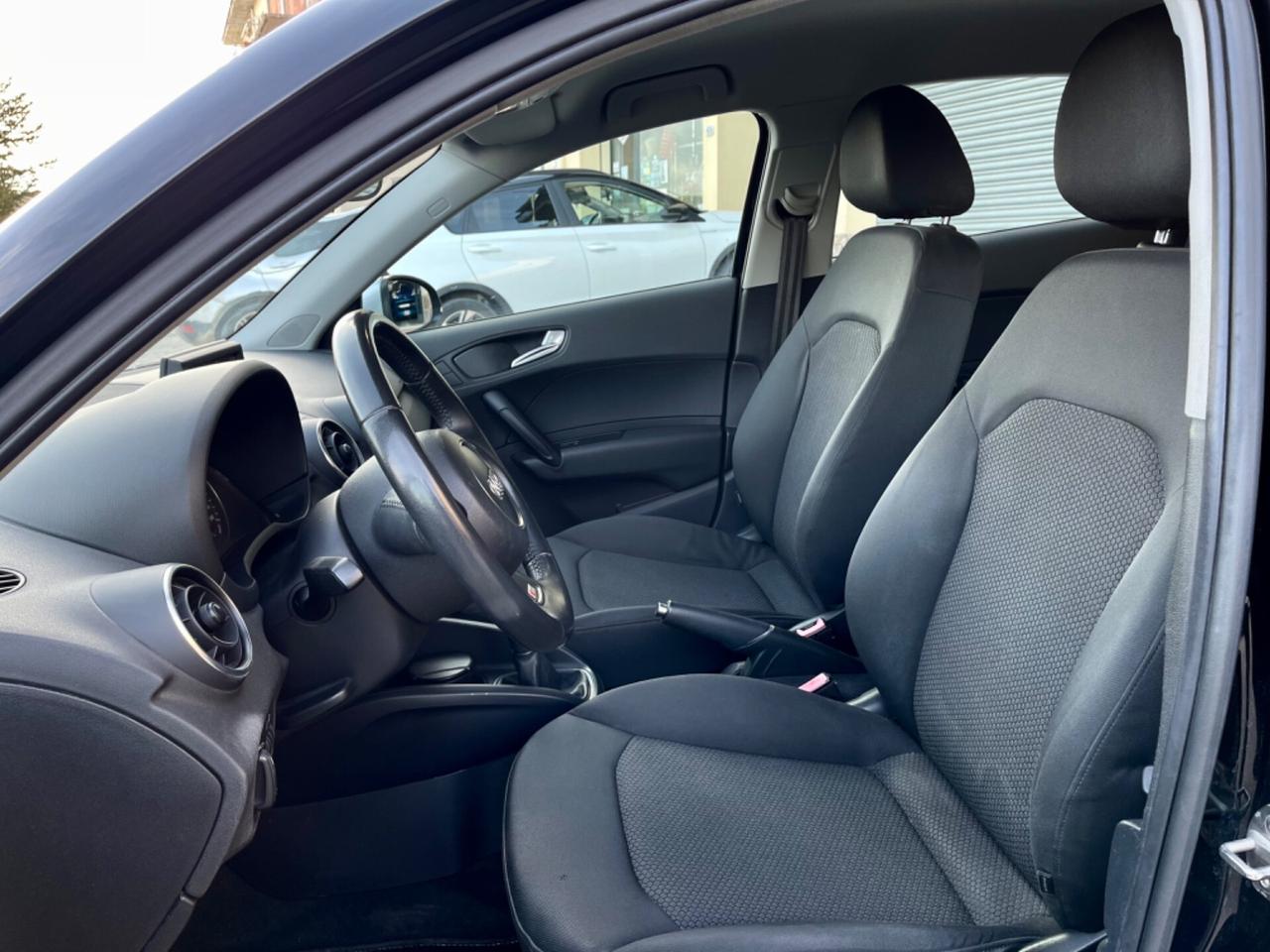 Audi A1 1.6 TDI 90cv S line edition NEOPATENTATI