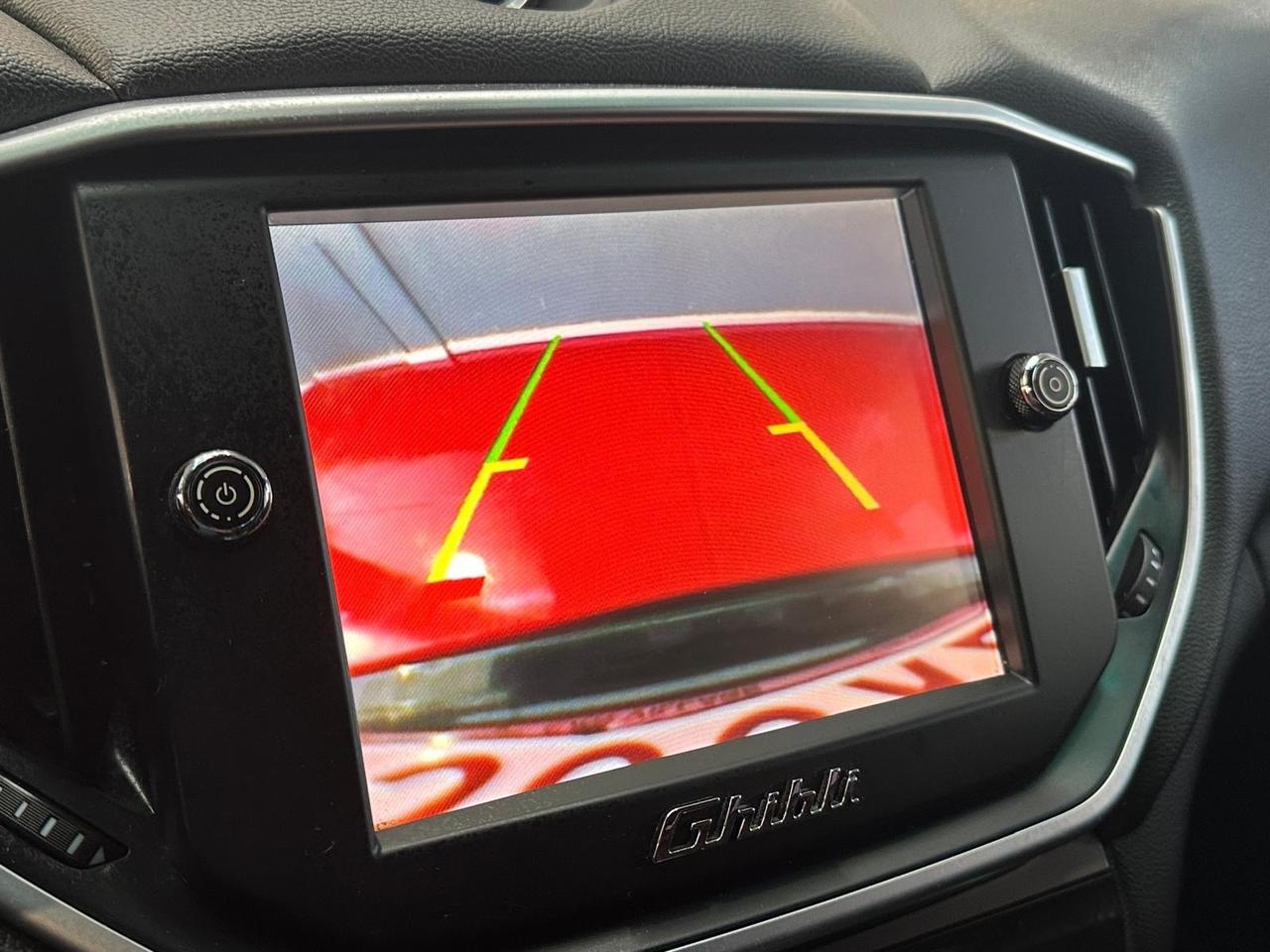 Maserati Ghibli V6 330cv