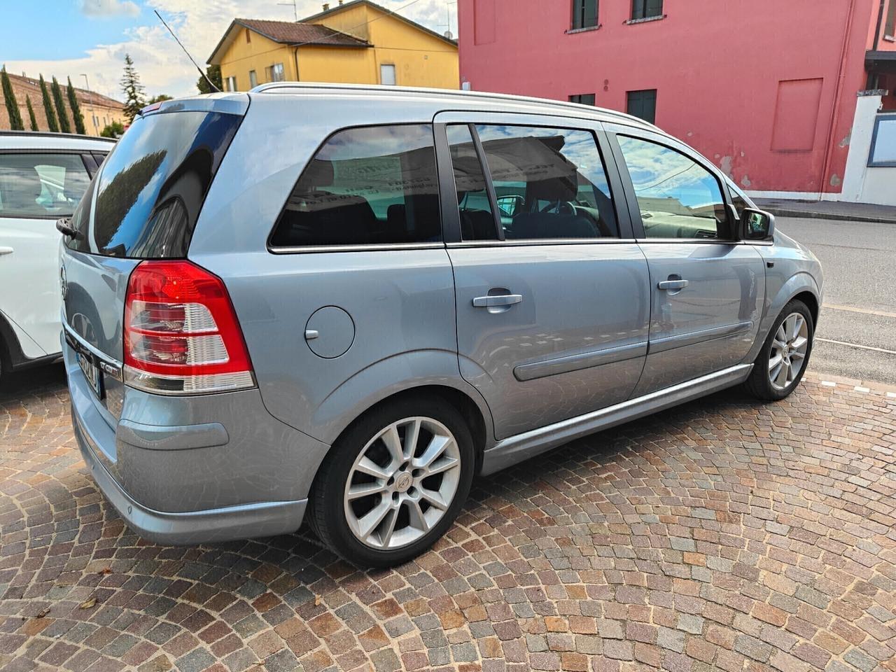 Opel Zafira 1.7 CDTI 125CV Cosmo OK Neo Patentati
