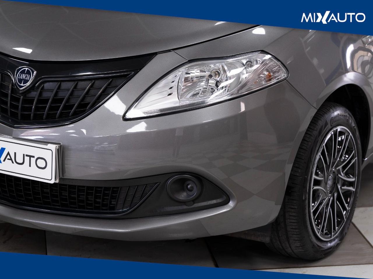 Lancia Ypsilon 1.0 Firefly Hybrid Silver 70CV 5 Porte