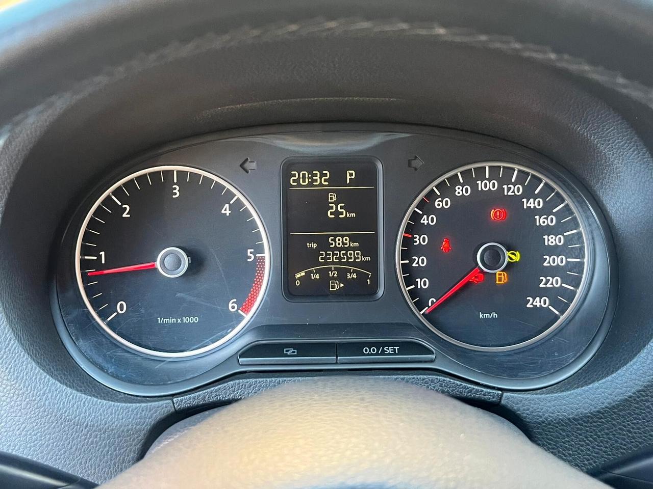 Volkswagen Polo 1.6 TDI 90CV DPF DSG 5 porte Highline