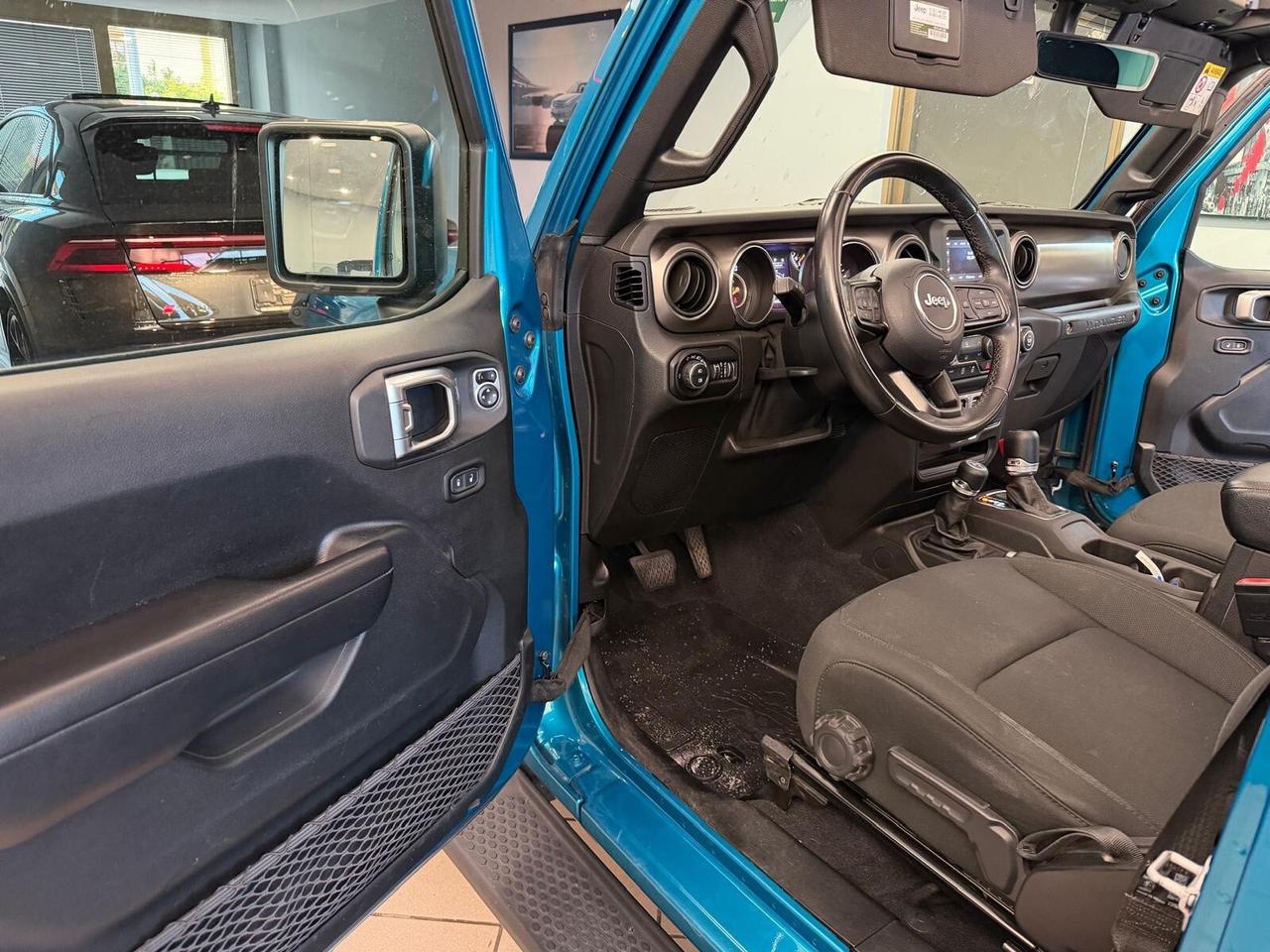 Jeep Wrangler Unlimited 2.2 Mjt II Sahara