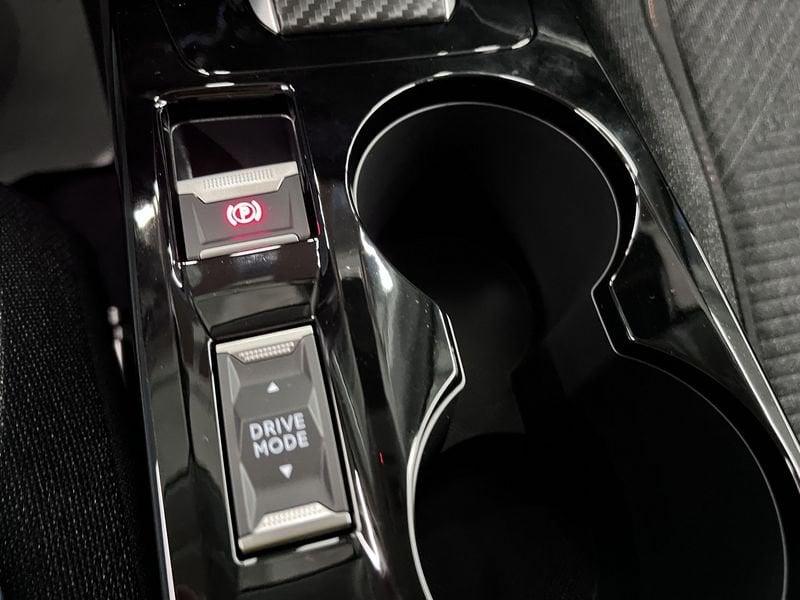 Peugeot 208 Business Hybrid 110 e-DCS6 auto