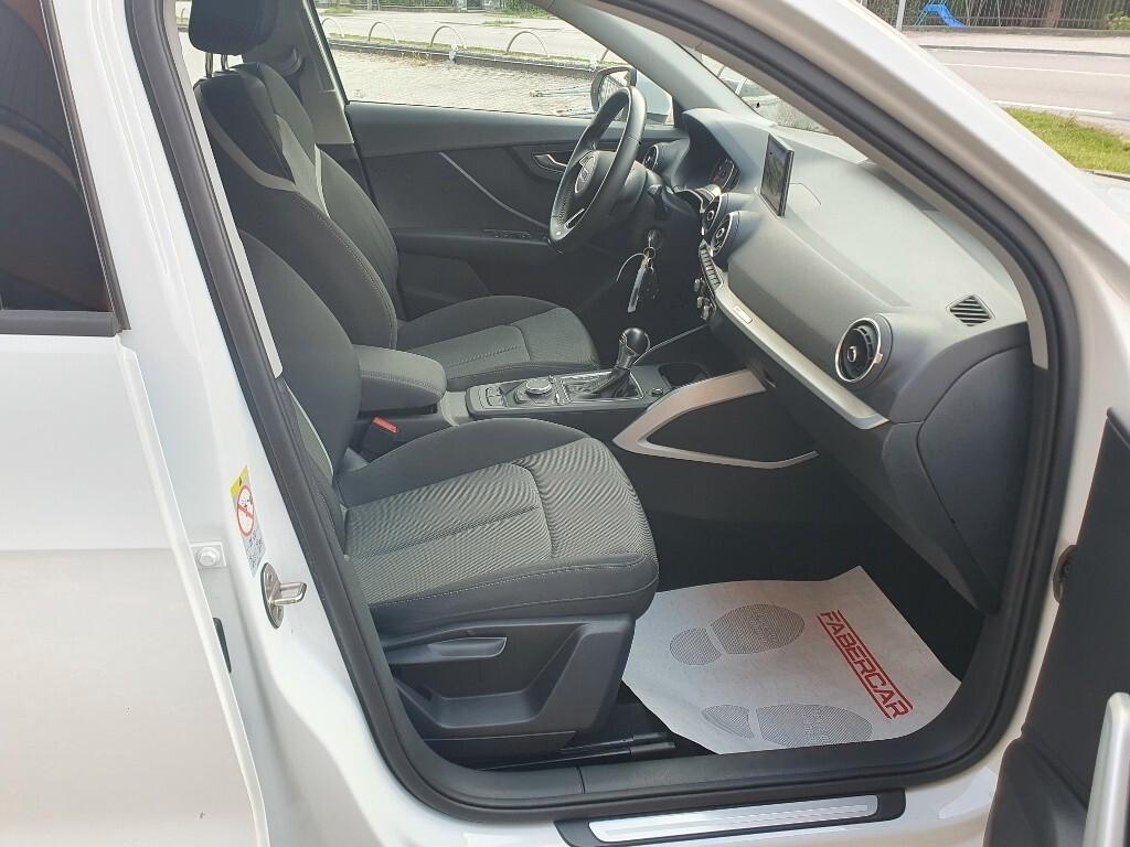 Audi Q2 30 TDI S tronic Business Design