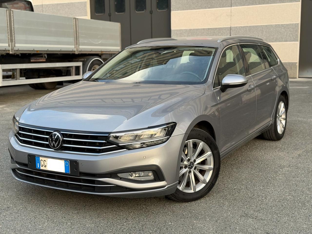 VOLKSWAGEN PASSAT 2.0 TDI 150cv PERFETTA 2021