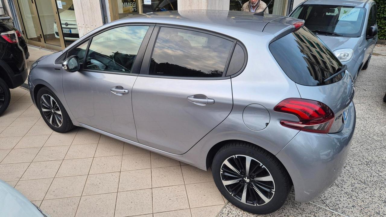Peugeot 208 PureTech 82 5 porte Active
