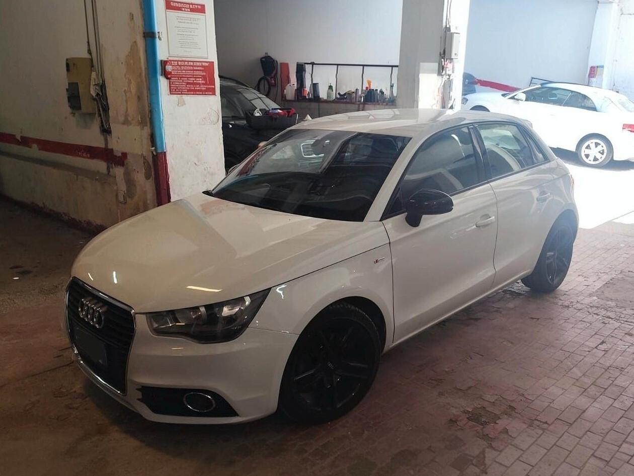 Audi A1 SPB 1.6 TDI 105 CV Attraction - MOTORE DA RIVEDERE