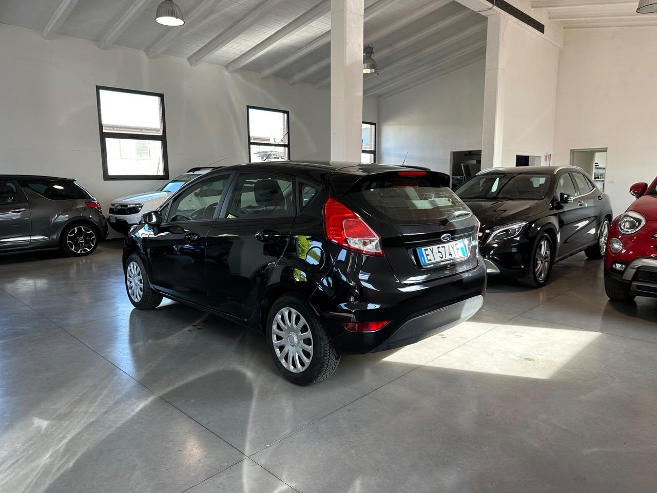 Ford Fiesta 1.2 60CV 5 porte Black & White Edition