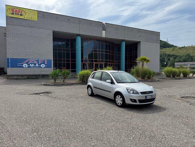 Ford Fiesta 1.2 16V 5p. Titanium