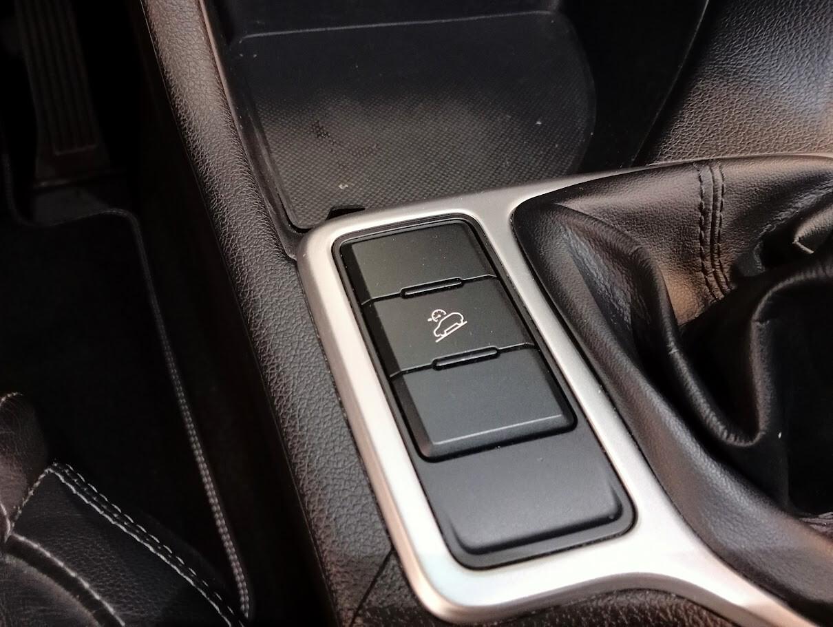 Kia Sportage 1.7 CRDI TETTO GANCIO CAMERA LED 19" BELLISSIMA