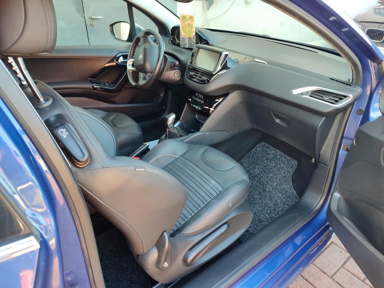 Peugeot 208 1.6 e-HDi 92 CV Stop&Start 3 porte Allure