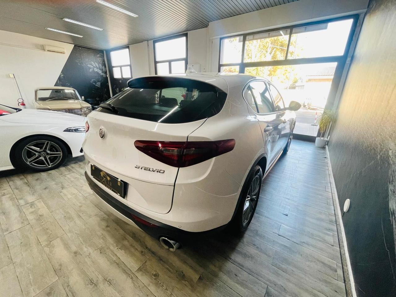 Alfa Romeo Stelvio 2.2 Turbodiesel 190 CV AT8 EXECUTIVE AZIENDALE