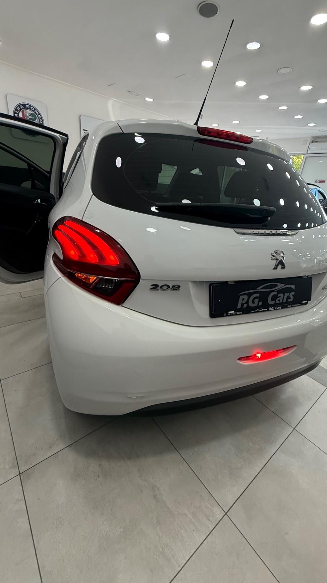 Peugeot 208 BlueHDi 75 5 porte Allure