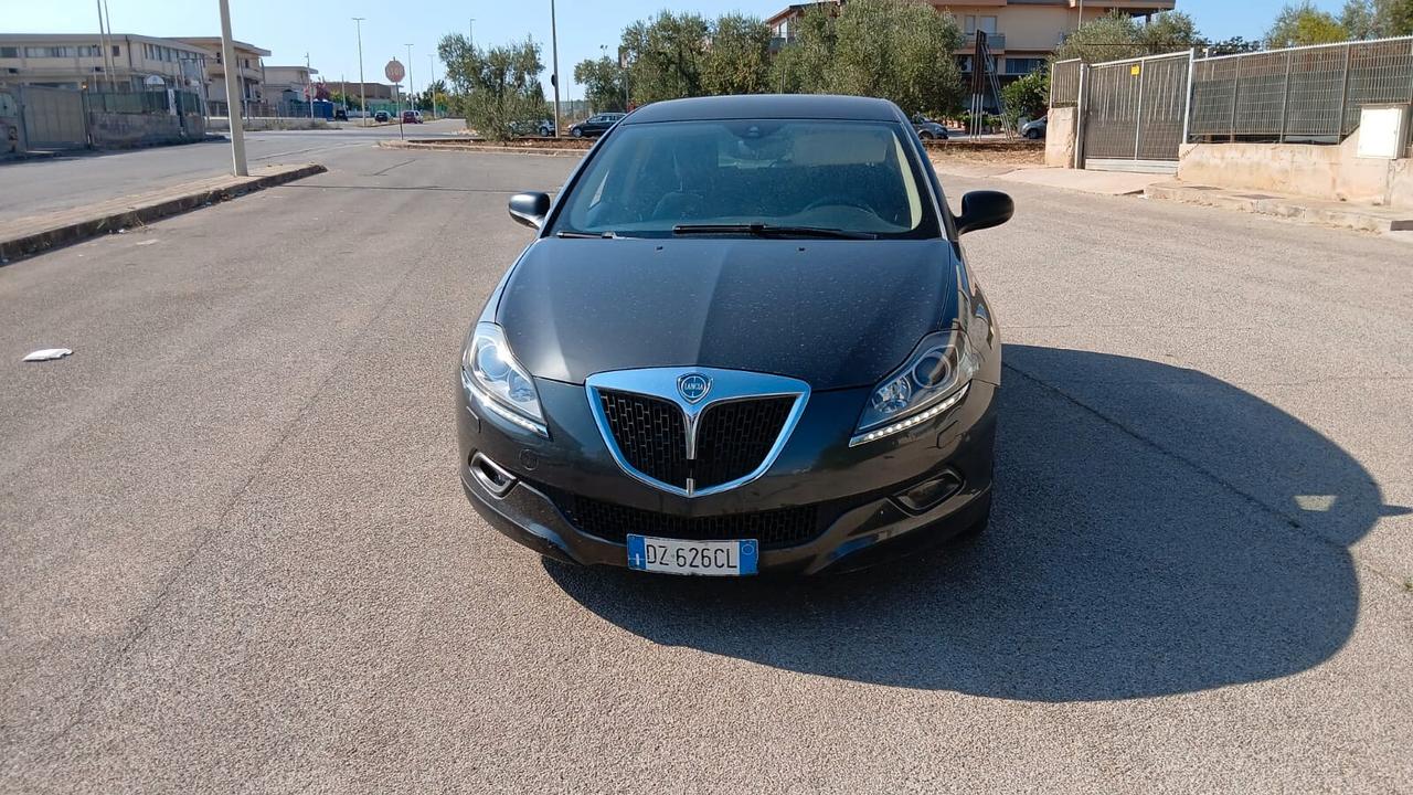 Lancia Delta 1.6 MJT DPF Selectronic Argento