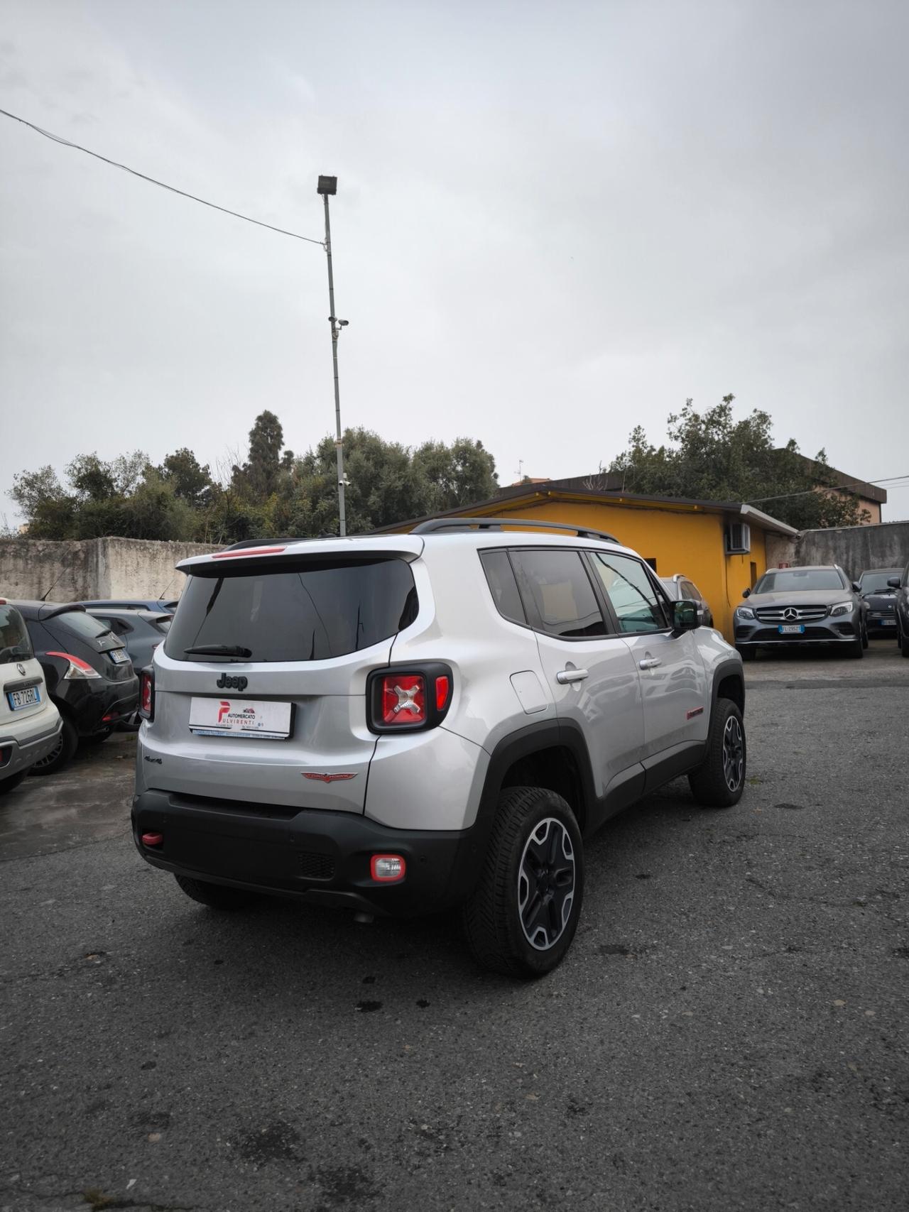 Jeep Renegade 2.0 Mjt 170CV 4WD Active Drive Low Trailhawk