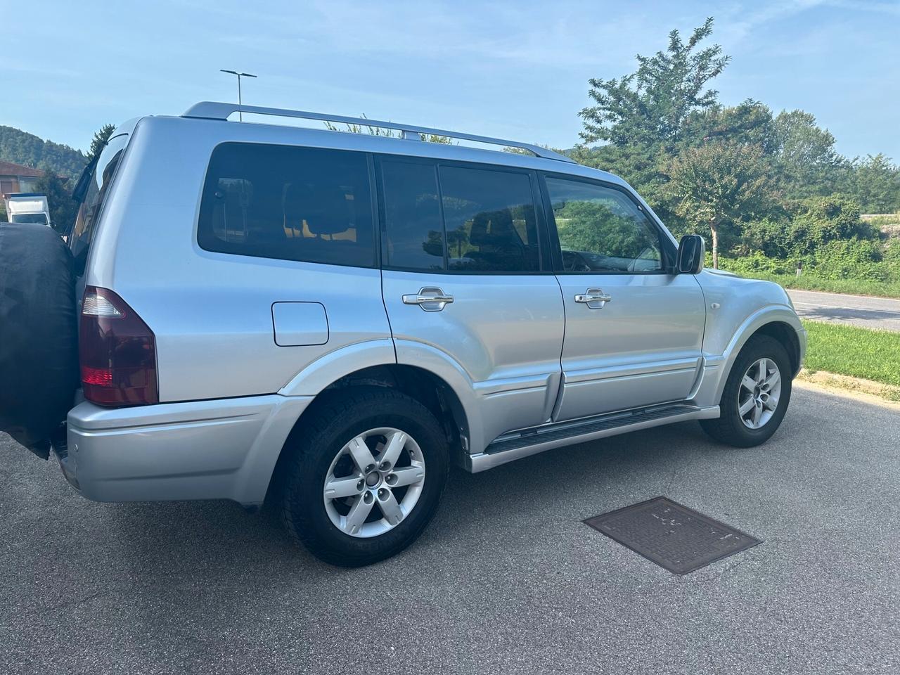 Mitsubishi Pajero 3.2 16V DI-D 5p. aut. Intense