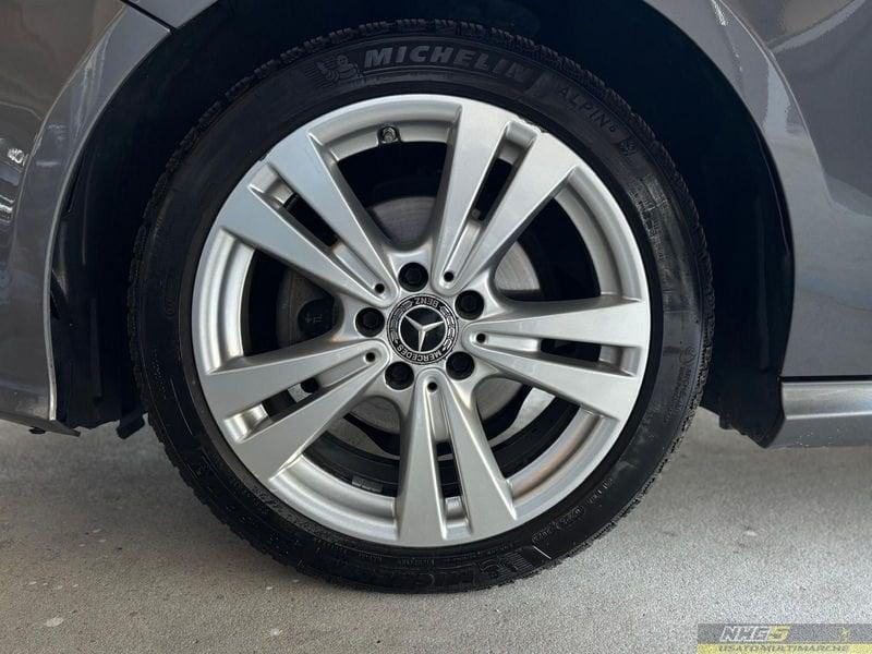Mercedes-Benz Classe A A 180 d Sport