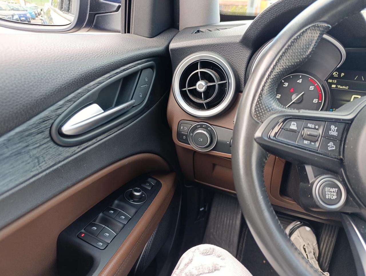 Alfa Romeo Stelvio 2.2 Turbodiesel 190 CV AT8 RWD Business
