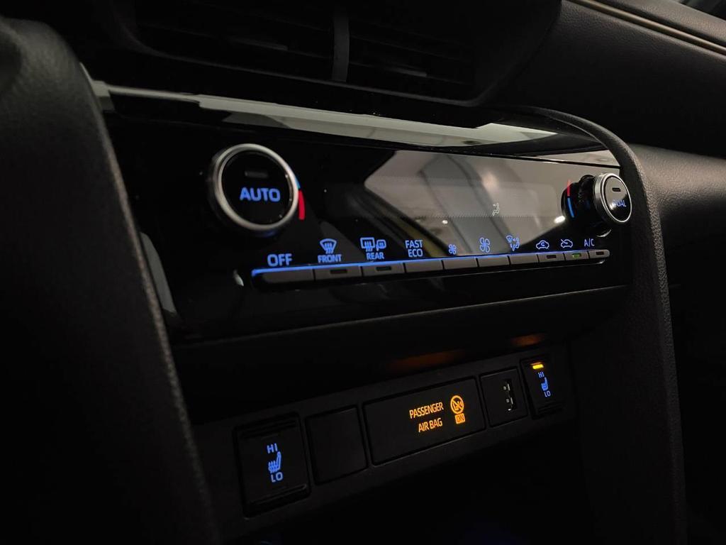 Toyota Yaris Cross 1.5 H Premiere FWD E-CVT